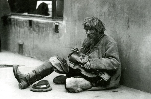 Beggar with a Lyra_Svishchev Paola early 1900s