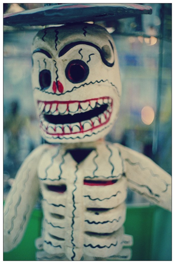 ZP_Mexican skeleton doll_Muñeco esqueleto mexicano