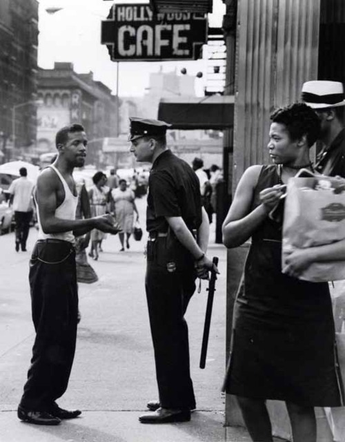 Street Scene_Lenox Avenue at 116th in Harlem_1960s