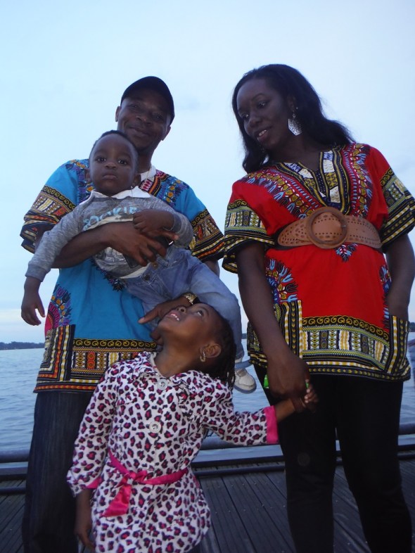 Une famille congolaise qui habite á Toronto...prête pour Le Festival Kompa Zouk Ontario 2015_02 août 2015
