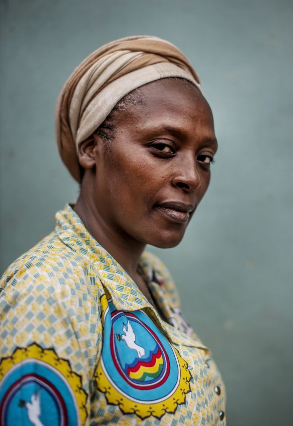 Activist Neema Namadamu_photoportrait by Peter Muller_ from Beauty in the Middle: Women of Congo Speak Out / Photoportrait de Neema Namadamu par Peter Muller