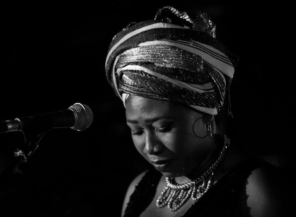 Portrait of Djely Tapa by photographer Elaine