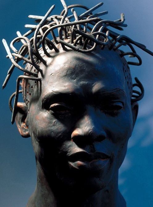 Medusa by sculptor Ubbo Enninga_born 1955